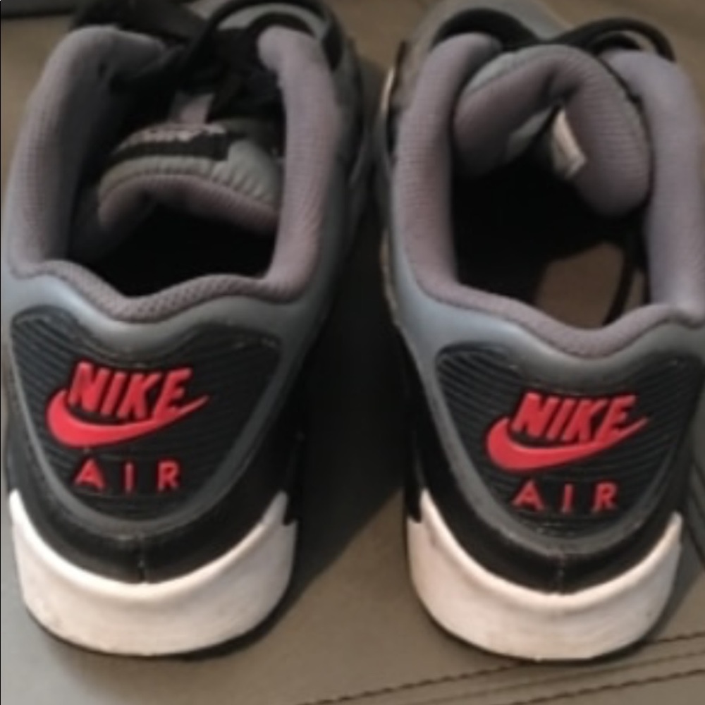 Nike size 5Y - Picture 3 of 5